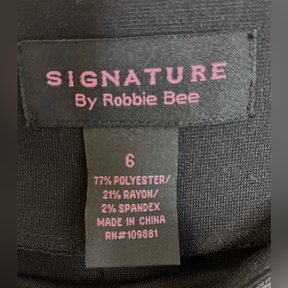 SIGNATURE BY ROBBIE BEE DRESS*** - Picture 2 of 4